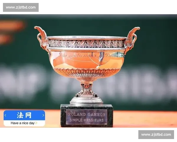 澳网男单冠军奖杯花落谁家球迷们已经迫不及待! 澳网男单冠军奖杯花落谁家球迷们已经迫不及待!